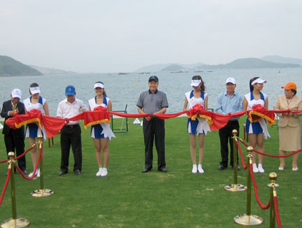 Khánh Hòa: Khai trương sân tập Golf Diamond Bay