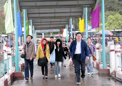Du lịch Quảng Ninh đạt chỉ tiêu cả năm 2010