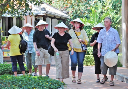 Đoàn Famtrip đến Bình Thuận  khảo sát sản phẩm du lịch duyên hải miền Trung
