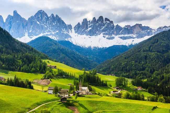 Dolomites (Italia) - Thiên đường ẩn mình giữa sau rặng núi Alps