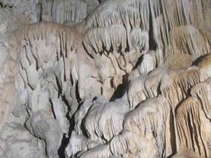 Phát hiện hang động mới đẹp nhất tại khu vực Vịnh Hạ Long và quần đảo Cát Bà