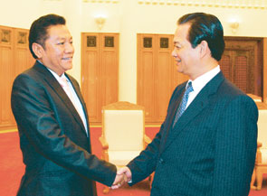 Thủ tướng Nguyễn Tấn Dũng tiếp Bộ trưởng Công thương và Du lịch Ðông Ti-mo