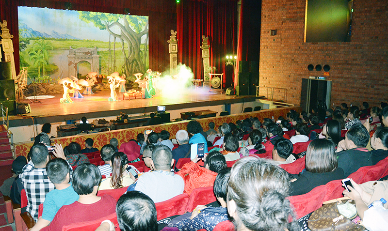 Quảng Ninh đưa chương trình nghệ thuật phục vụ du lịch 