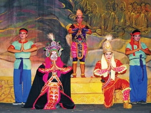 Nét đặc sắc văn hóa của nghệ thuật sân khấu Dù Kê