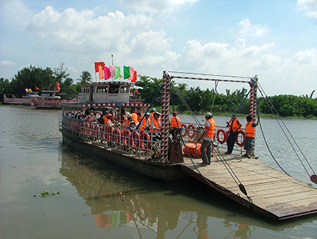 TP. Hồ Chí Minh: Tập trung phát triển du lịch đường sông trong năm 2013