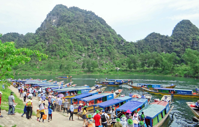 Quảng Bình: Giảm giá vé tham quan động Phong Nha, Tiên Sơn 