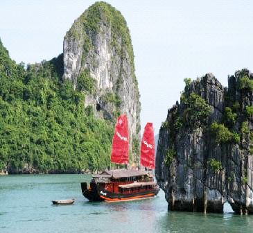 Hấp dẫn tour du lịch tham quan TP.Hạ Long