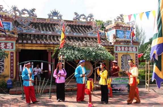 Xây dựng hồ sơ quốc gia nghệ thuật bài chòi trình UNESCO