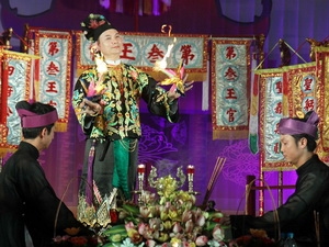 Bắc Giang bảo tồn và phát huy di sản văn hóa hát văn