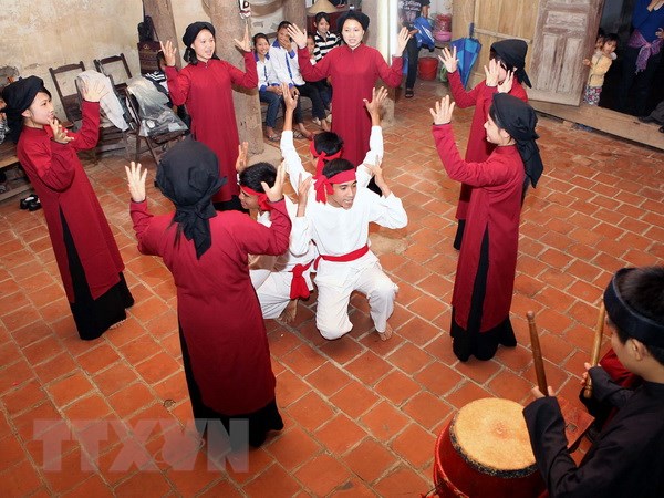 Công bố sản phẩm du lịch “Hát Xoan làng cổ” và tour Hà Nội-Phú Thọ