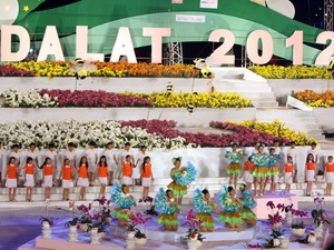 Rực rỡ sắc màu lễ khai mạc Festival hoa Đà Lạt 2012
