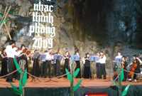 Hoà nhạc thính phòng trong hang Đầu Gỗ: Sản phẩm du lịch độc đáo ở Hạ Long