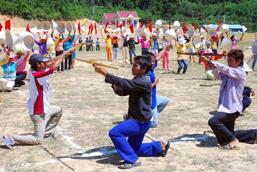 Tây Giang (Quảng Nam): Sẵn sàng cho lễ hội văn hóa - thể thao miền núi lần thứ XVII-2010