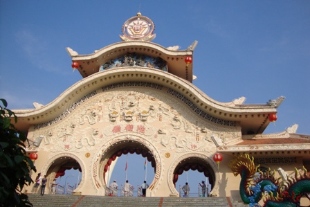 Khu du lịch văn hóa Suối Tiên (quận 9, TP. Hồ Chí Minh) nơi sẽ diễn ra Lễ hội trái cây Nam bộ 2012. (Ảnh: K.V)