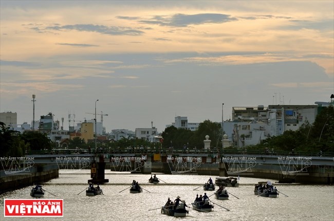TP. Hồ Chí Minh: Khai thác tuyến du lịch nội đô trên kênh Nhiêu Lộc-Thị Nghè