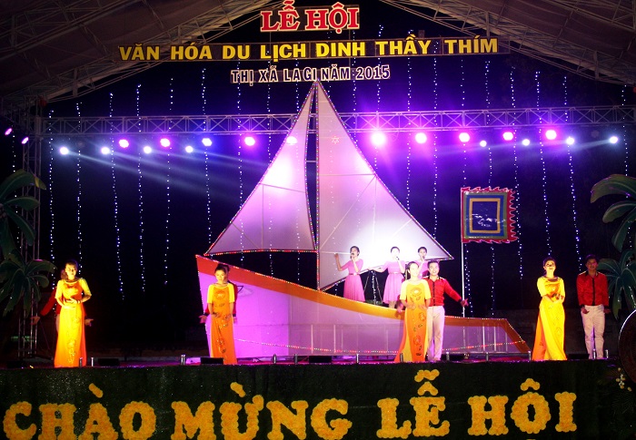 Bình Thuận: Khai hội Lễ hội văn hóa du lịch Dinh Thầy Thím năm 2015