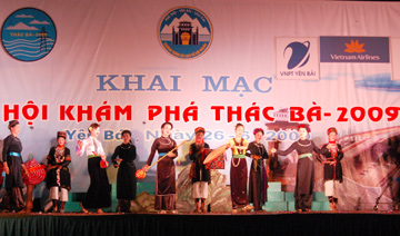 Khai mạc Lễ hội du lịch “Khám phá Thác Bà - 2009”: Ấn tượng và đậm sắc màu văn hoá