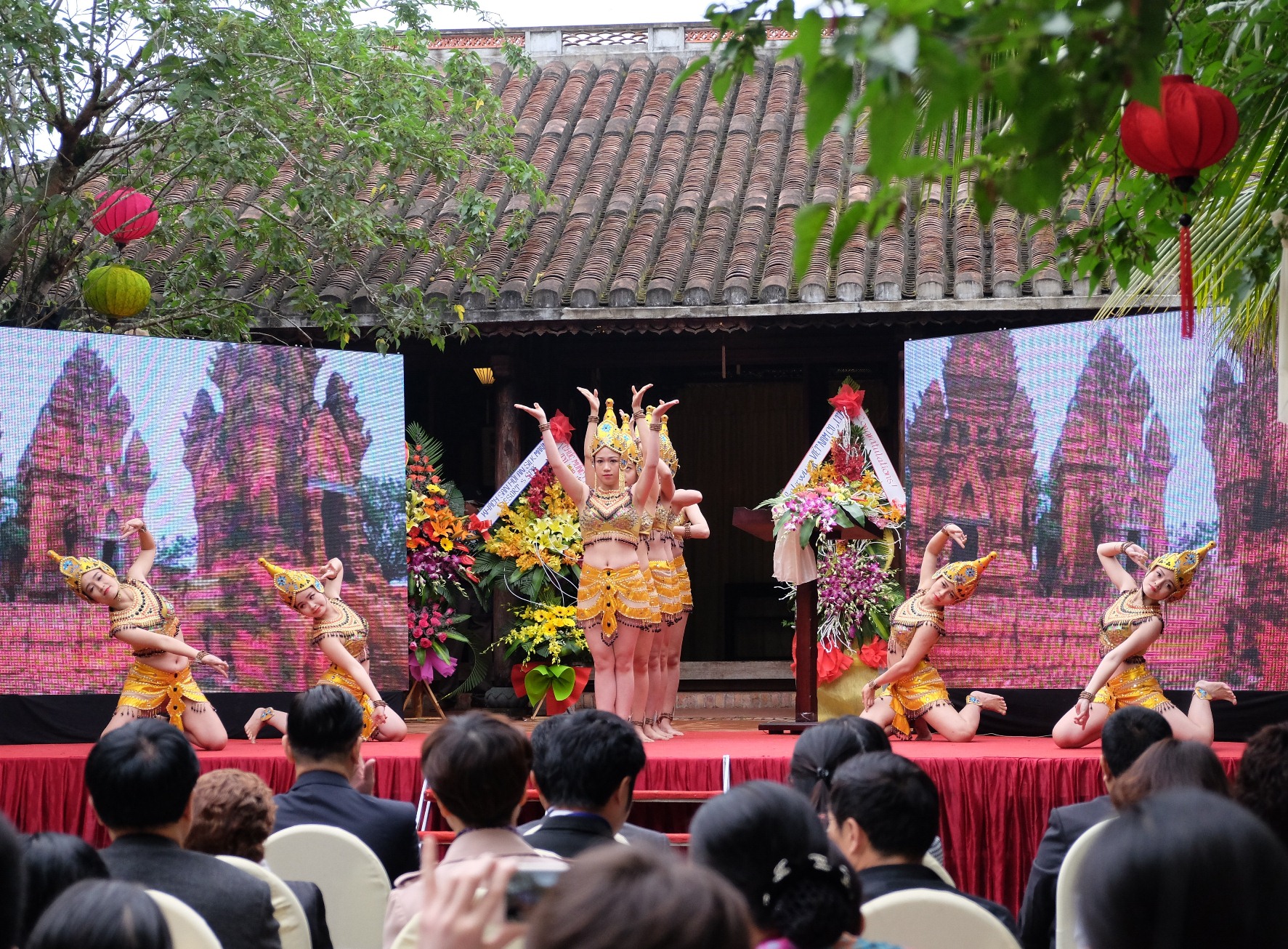 Khai mạc Festival văn hóa tơ lụa Việt Nam - Châu Á 2016