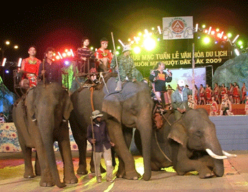 Khai mạc Tuần lễ văn hóa du lịch Buôn Ma thuột - Đắk Lắk năm 2009