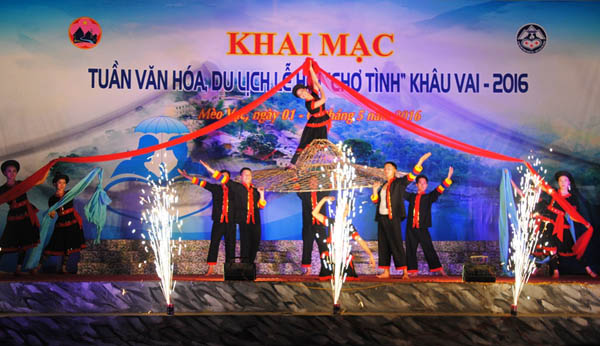 Khai mạc Tuần Văn hóa, Du lịch Lễ hội Chợ tình Khâu Vai năm 2016