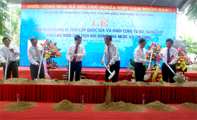 Khởi công tu bổ khu di tích.