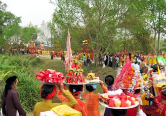 Bắc Ninh: Dâng hương khai hội Kinh Dương Vương – Lạc Long Quân – Âu Cơ - Xuân Canh Dần 2010
