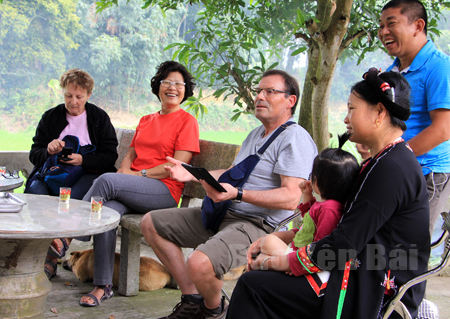 Làng văn hóa Ngòi Tu (Yên Bái) níu chân du khách