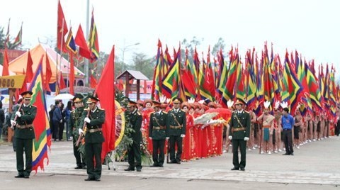 Đón bằng UNESCO dịp Giỗ tổ Hùng Vương 2013