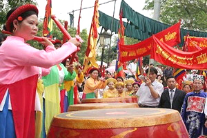Bắc Ninh: Khai mạc lễ hội Đền Đô năm 2010   