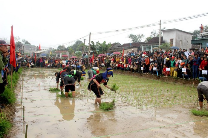 Về Ba Chẽ (Quảng Ninh) xem Lễ hội Lồng Tồng