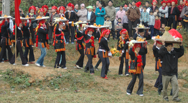 Lễ hội Trầu Sun của dân tộc Dao đỏ.