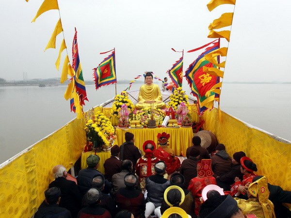 Tưng bừng khai mạc Lễ hội đền Trần Thái Bình 2014