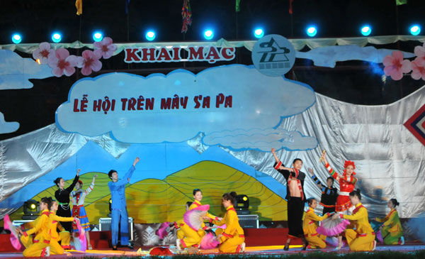 Tuần Văn hóa – Du lịch Sa Pa năm 2015 tại Lào Cai sẽ có bắn pháo hoa