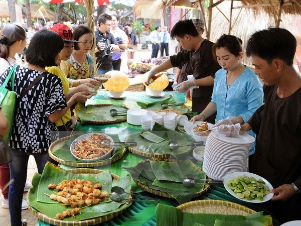 Hàng trăm món ngon tham gia Liên hoan ẩm thực đất phương Nam