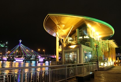 Memory Lounge - Nhà hàng nổi bên dòng sông Hàn, Đà Nẵng