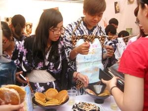 Rực rỡ sắc màu ở “Ngày hội văn hóa Fiesta 2013” tại Hà Nội