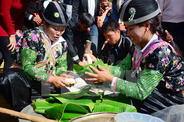 Ngày hội văn hoá dân tộc Mông toàn quốc lần thứ II ở Hà Giang