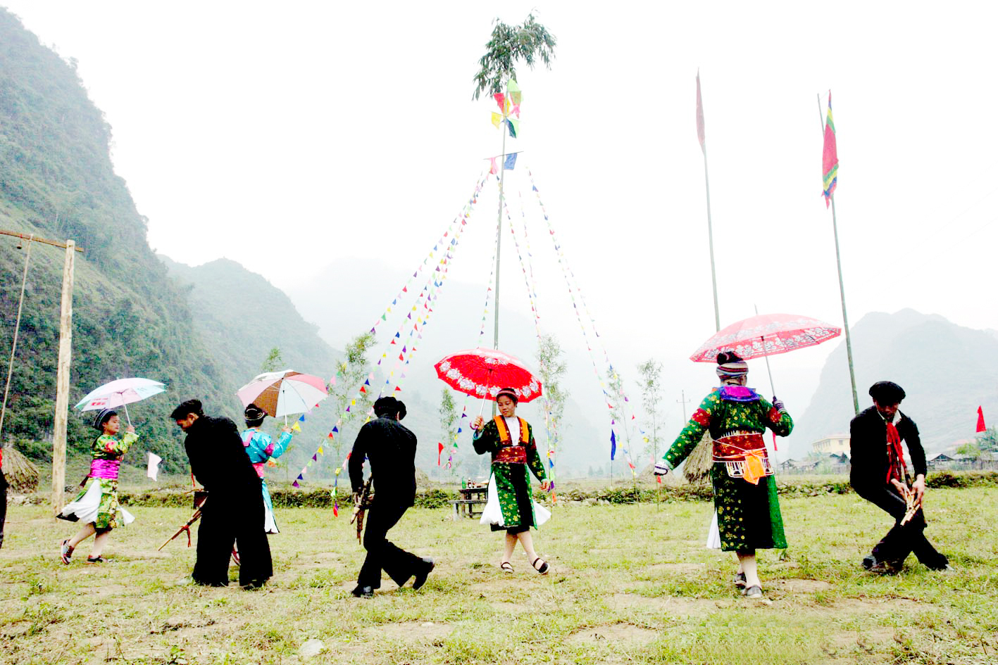 Ngày hội văn hóa thể thao các dân tộc huyện Hoàng Su Phì (Hà Giang) lần thứ VI năm 2016