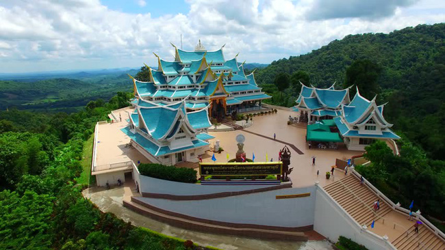 Pa Phukon - Ngôi chùa đẹp nhất vùng Đông Bắc Thái Lan - www ...