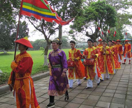 Nhiều ưu đãi trong chương trình kích cầu Tuần lễ vàng du lịch tại di sản Huế - Đợt 2, năm 2015