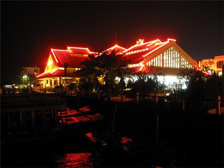 Xây dựng phố đi bộ, chợ đêm ở bến Ninh Kiều (Cần Thơ)