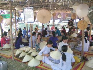 Du lịch Thừa Thiên - Huế với sản phẩm thủ công truyền thống