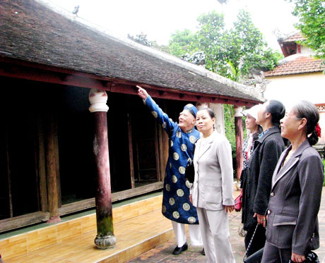 Các tỉnh Tây Bắc chia sẻ kinh nghiệm làm du lịch với làng cổ Phước Tích (Thừa Thiên-Huế)