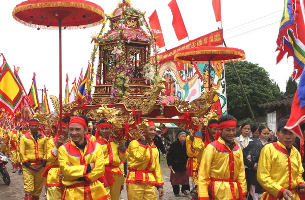 Nam Định: Khai mạc Lễ hội Phủ Dày năm 2013