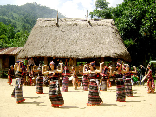 Dự án du lịch dựa vào cộng đồng tại xã TA Bhing (Quảng Nam) gắn với bảo tồn văn hóa