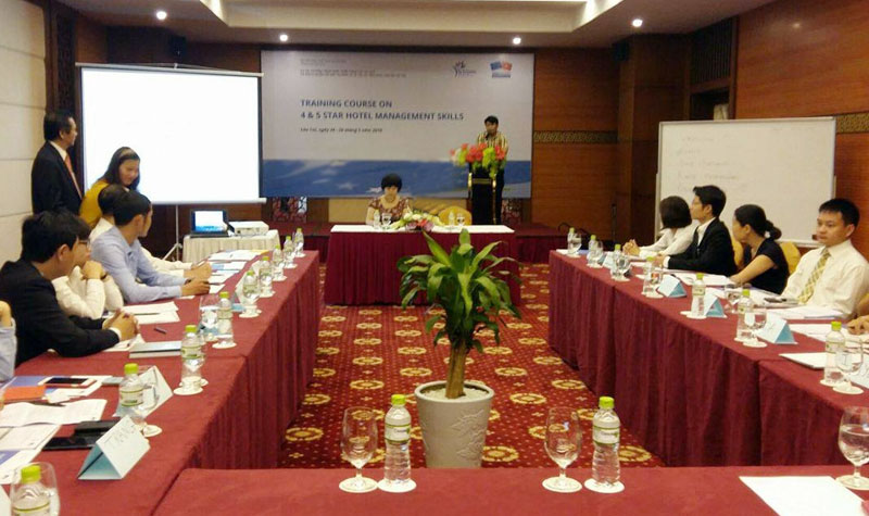 Tập huấn quản lý khách sạn cao cấp tại Lào Cai