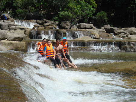 Kỳ thú thác Yangbay, Khánh Hòa