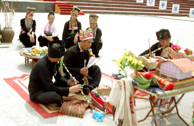 Lễ hội “Cà tảm mạn” của dân tộc Kháng