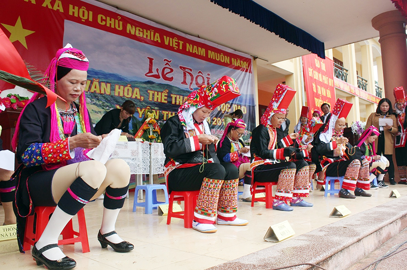 Quảng Ninh phát triển du lịch từ việc bảo tồn văn hoá