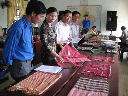 Làng nghề dệt thổ cẩm ở Châu Tiến - Quỳ Châu (Nghệ An)